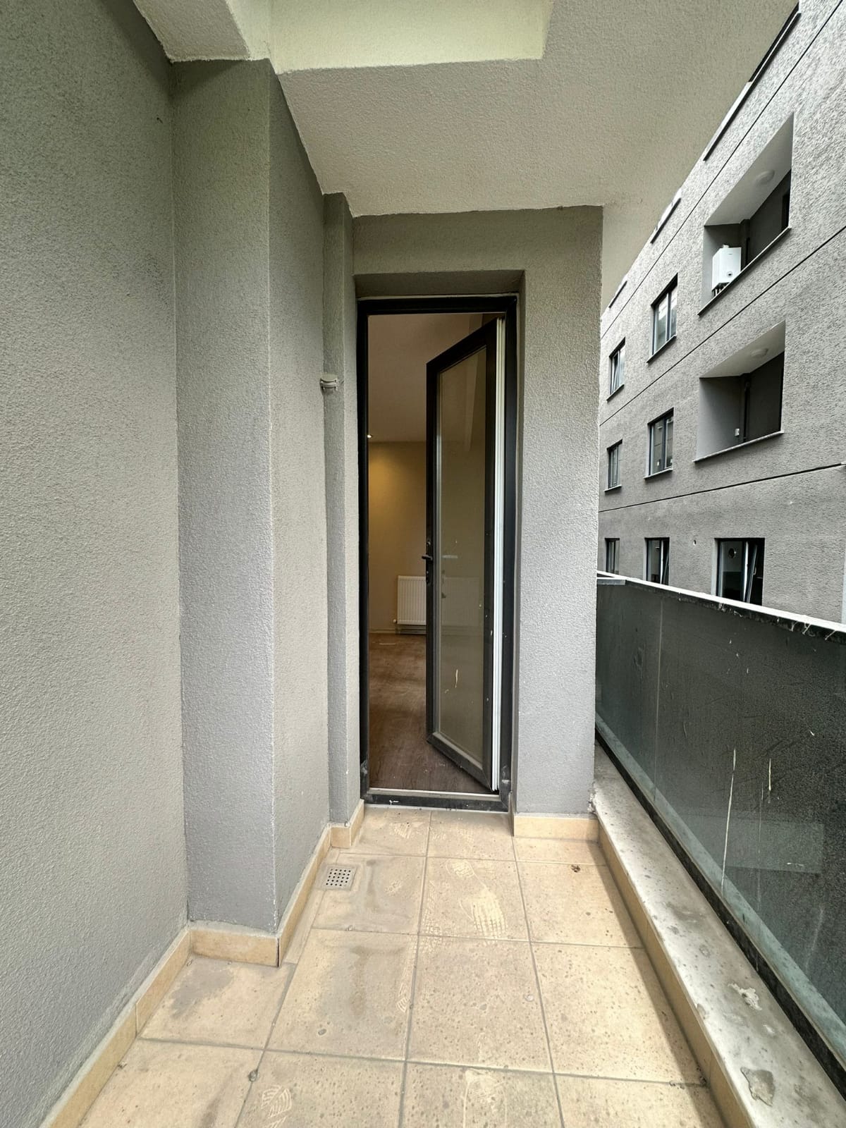 Centrally Located Apartment in Avcılar