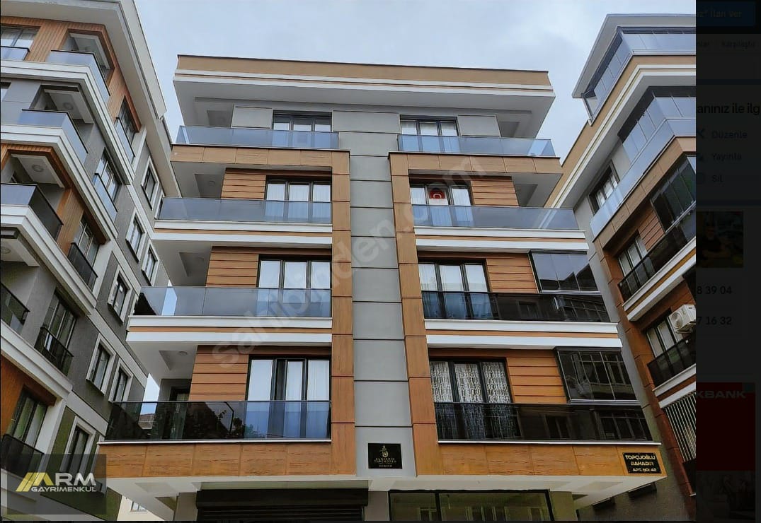 Centrally Located Apartment in Avcılar